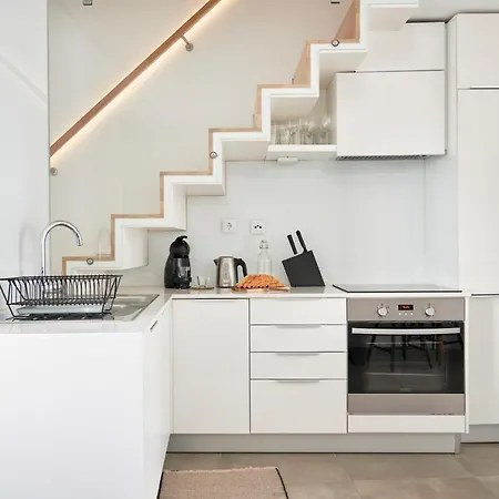 Charming House With Terrace In Lisbon.wifi. Lissabon