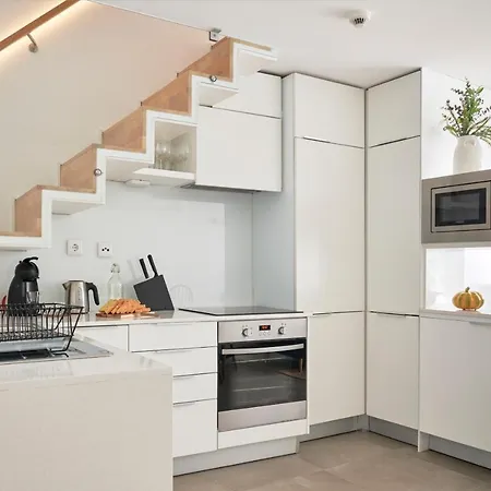 וילה Charming House With Terrace In Lisbon.wifi. ליסבון